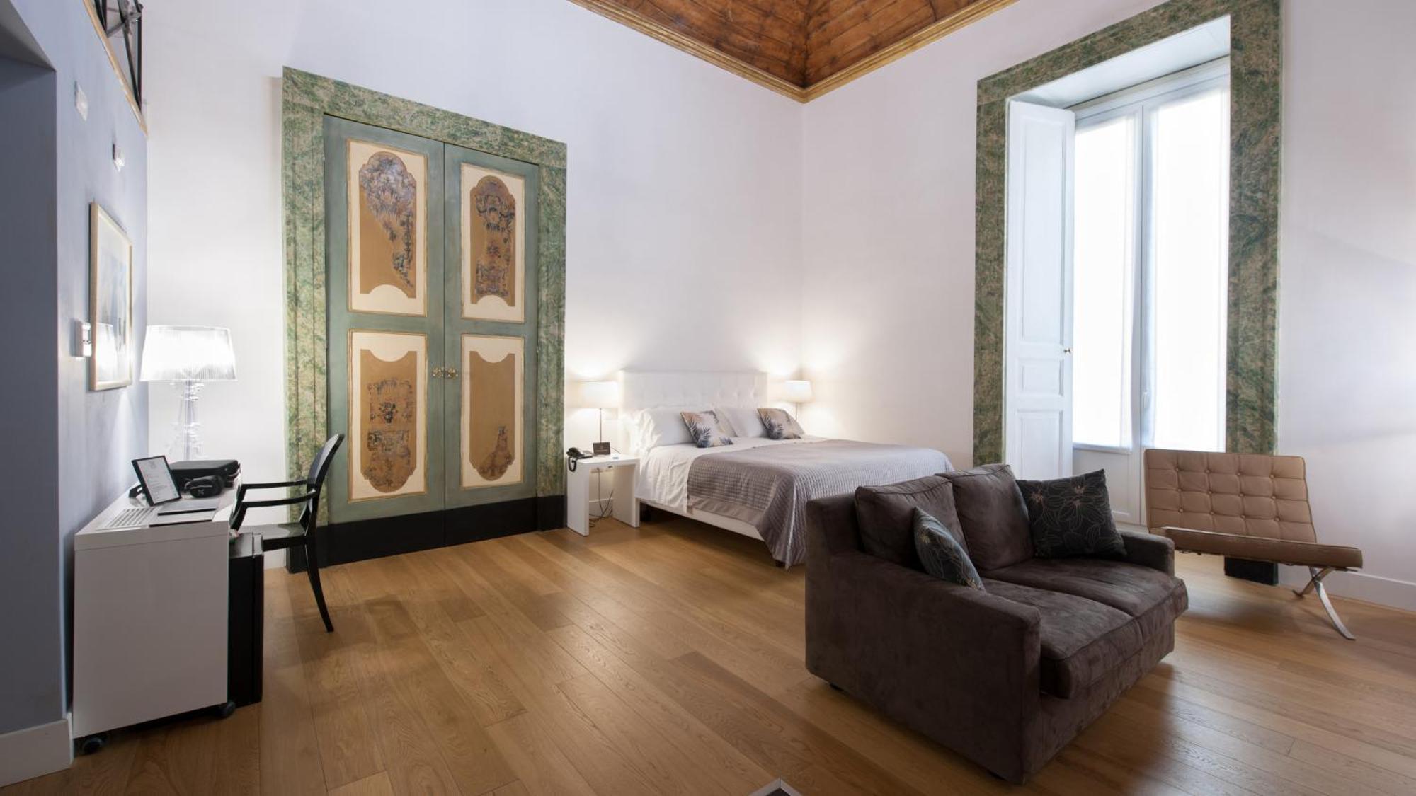Santa Chiara Boutique Hotel Napoli Esterno foto