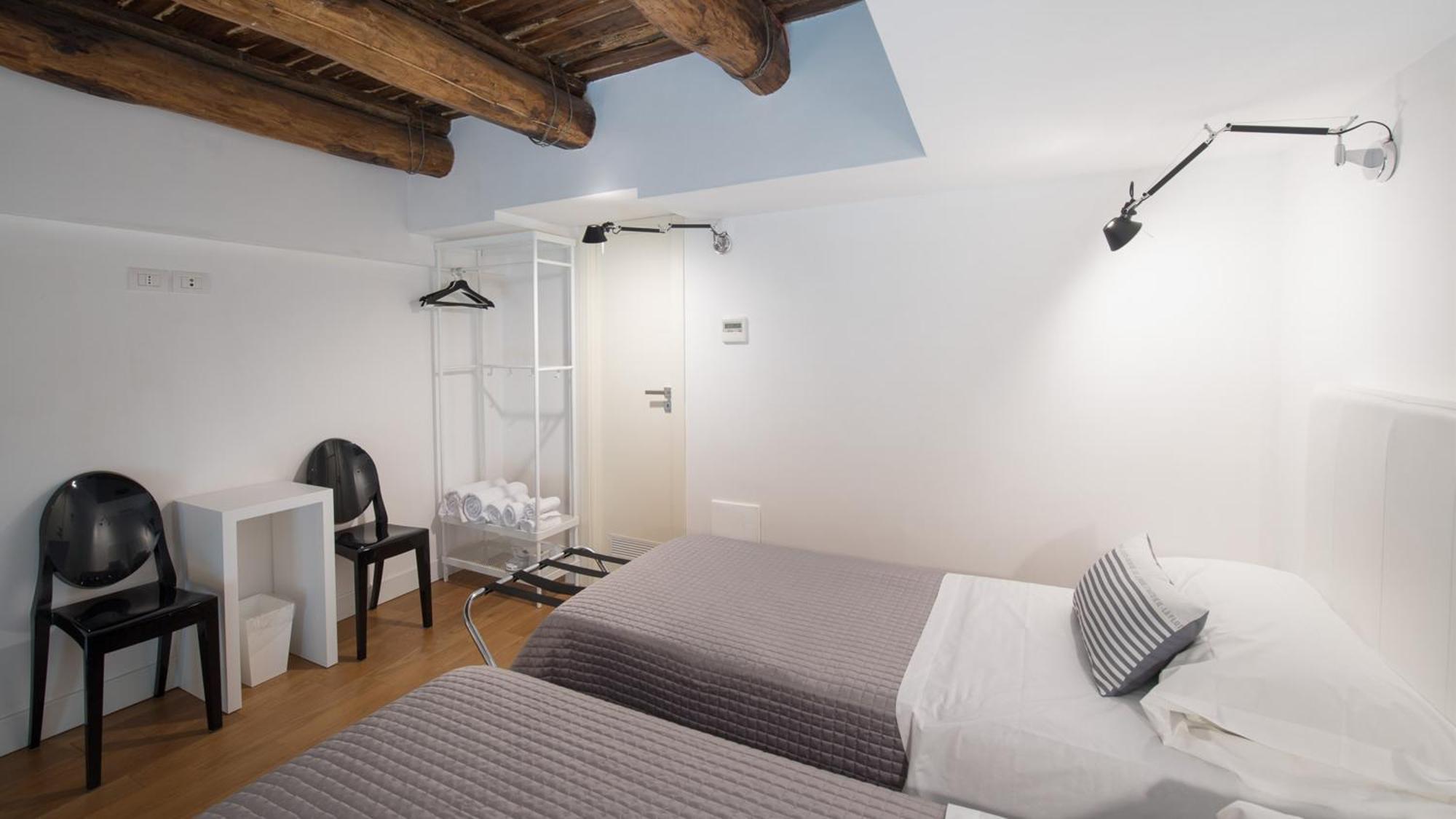 Santa Chiara Boutique Hotel Napoli Esterno foto