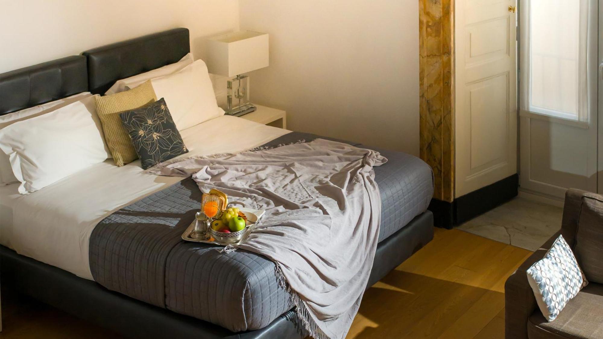 Santa Chiara Boutique Hotel Napoli Esterno foto