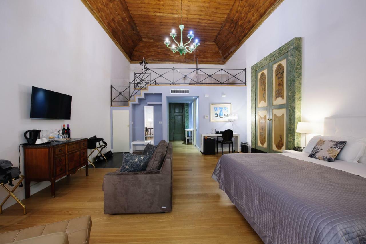 Santa Chiara Boutique Hotel Napoli Esterno foto